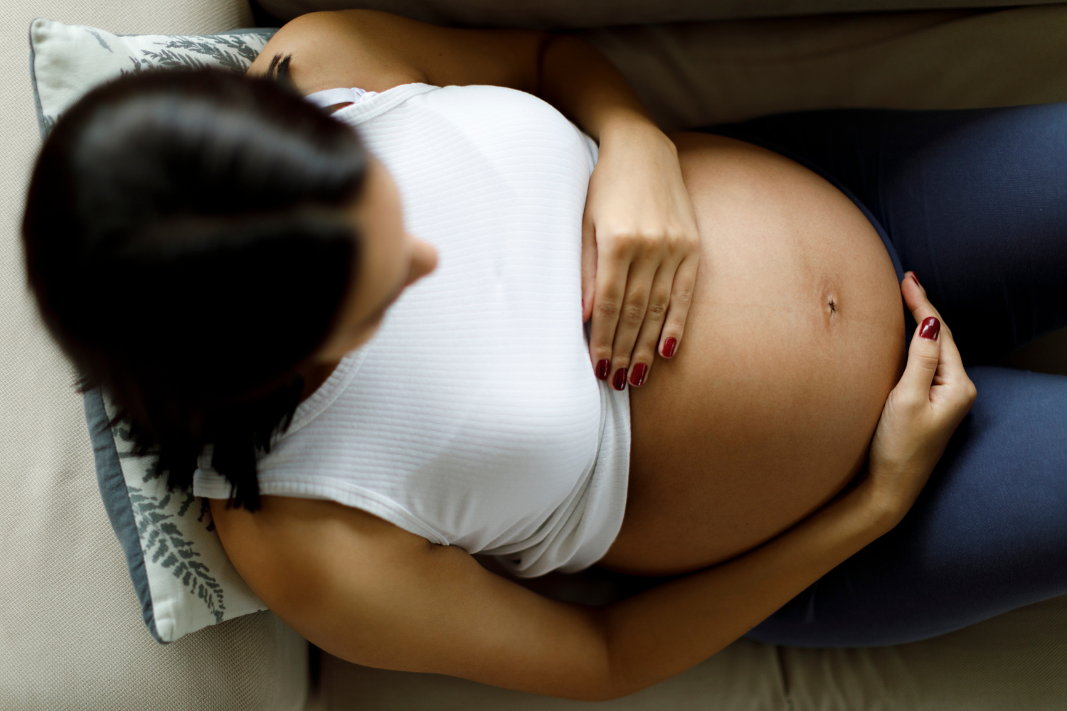 What You Need to Know About Rosehip Oil During Pregnancy: Is It Safe?